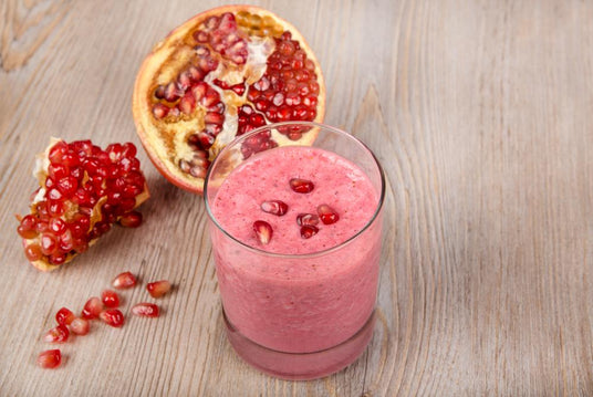 Erdbeer-Granatapfel-Smoothie