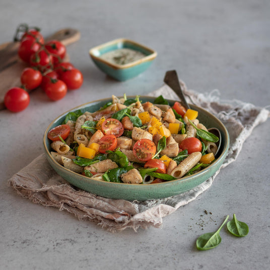 Nudelsalat mit Hühnerfleisch