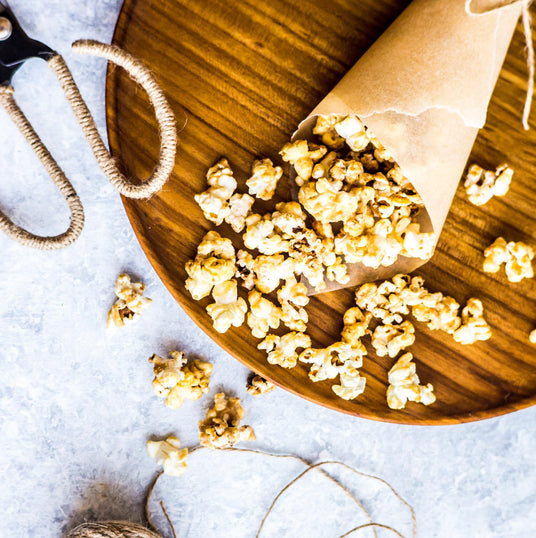 Popcorn mit Erdnussbutter