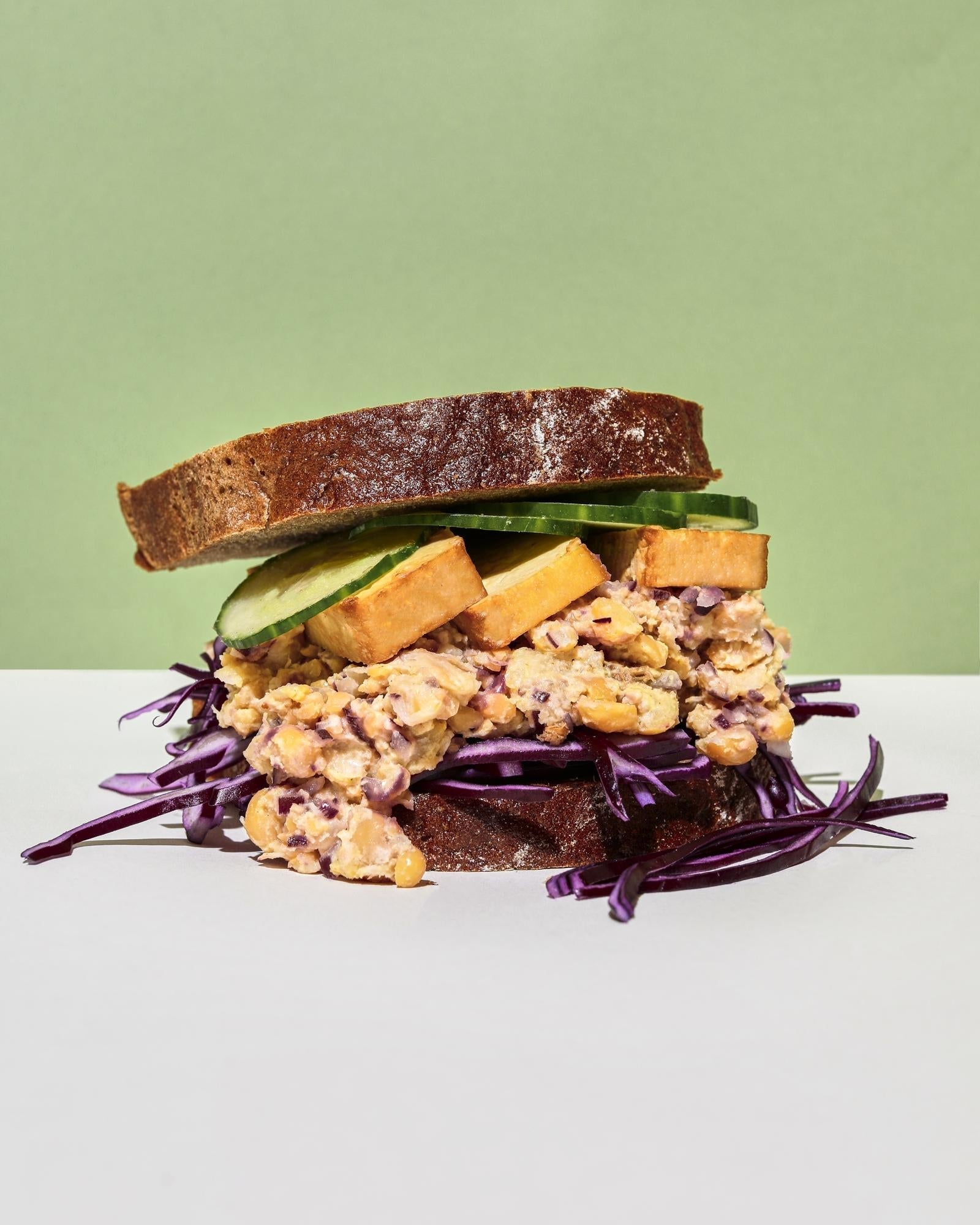 Kichererbsen-Sandwich mit Tofu