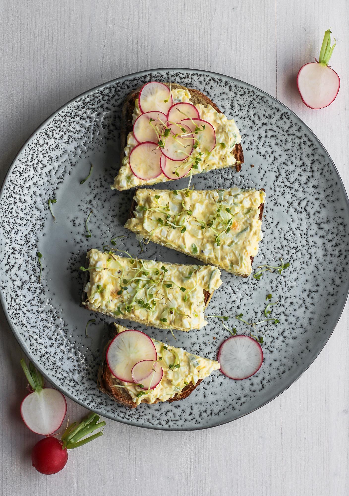 Ei-Aufstrich aus hausgemachtem Frischkäse
