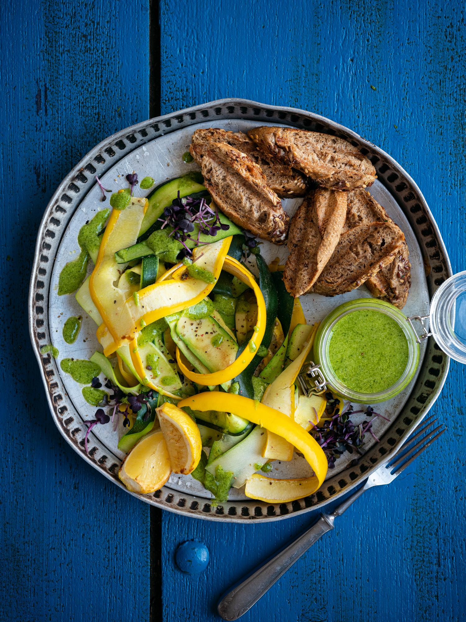 Gegrillte Zucchini mit Parmesan
