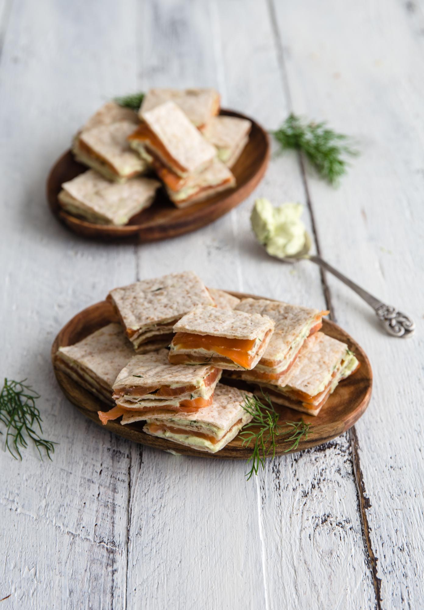 Häppchen aus Tortilla und Räucherlachs