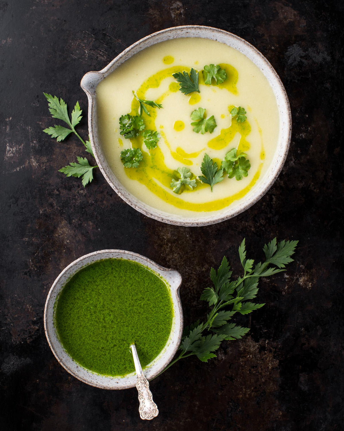 Grünkohlsuppe mit Petersilienöl