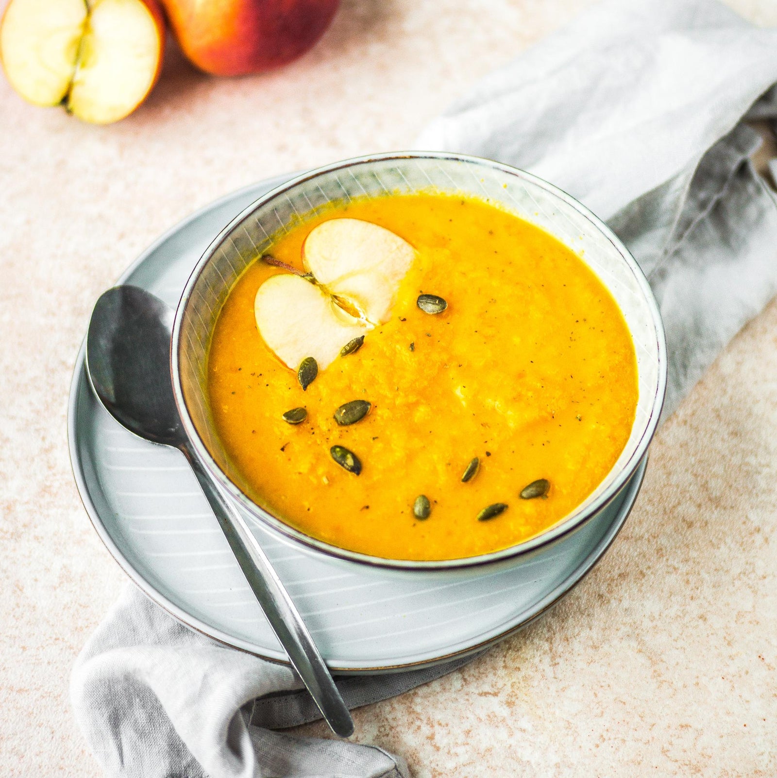 Kürbis-Apfel-Suppe