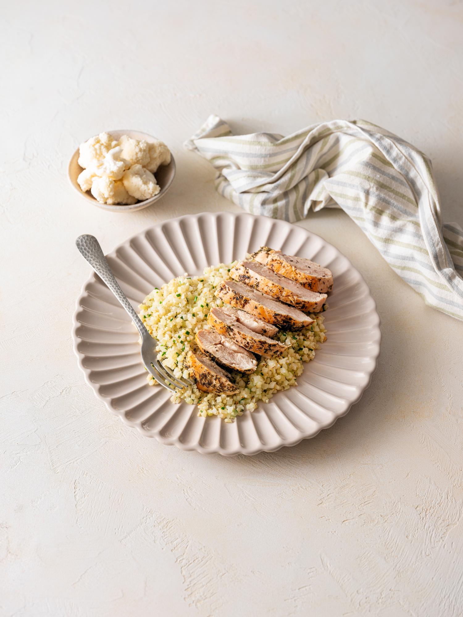 Hähnchen mit Blumenkohlreis