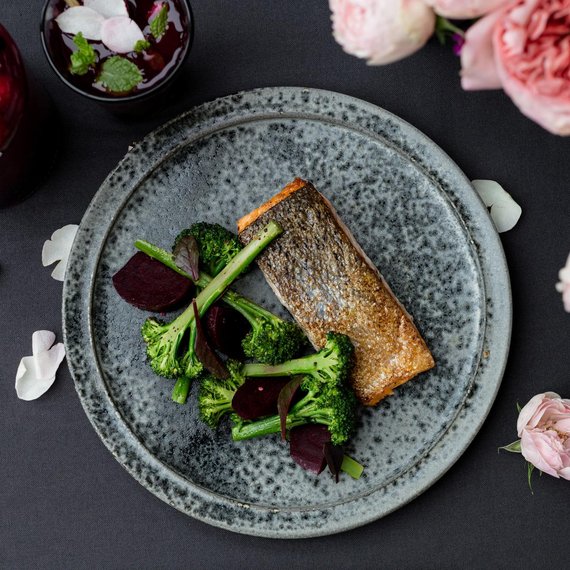 Lachs mit Roter Bete und Brokkoli