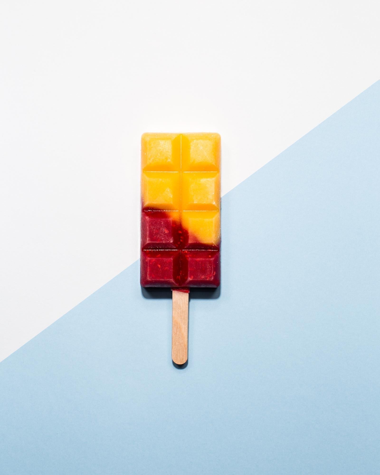 Mango-Himbeer-Eis am Stiel