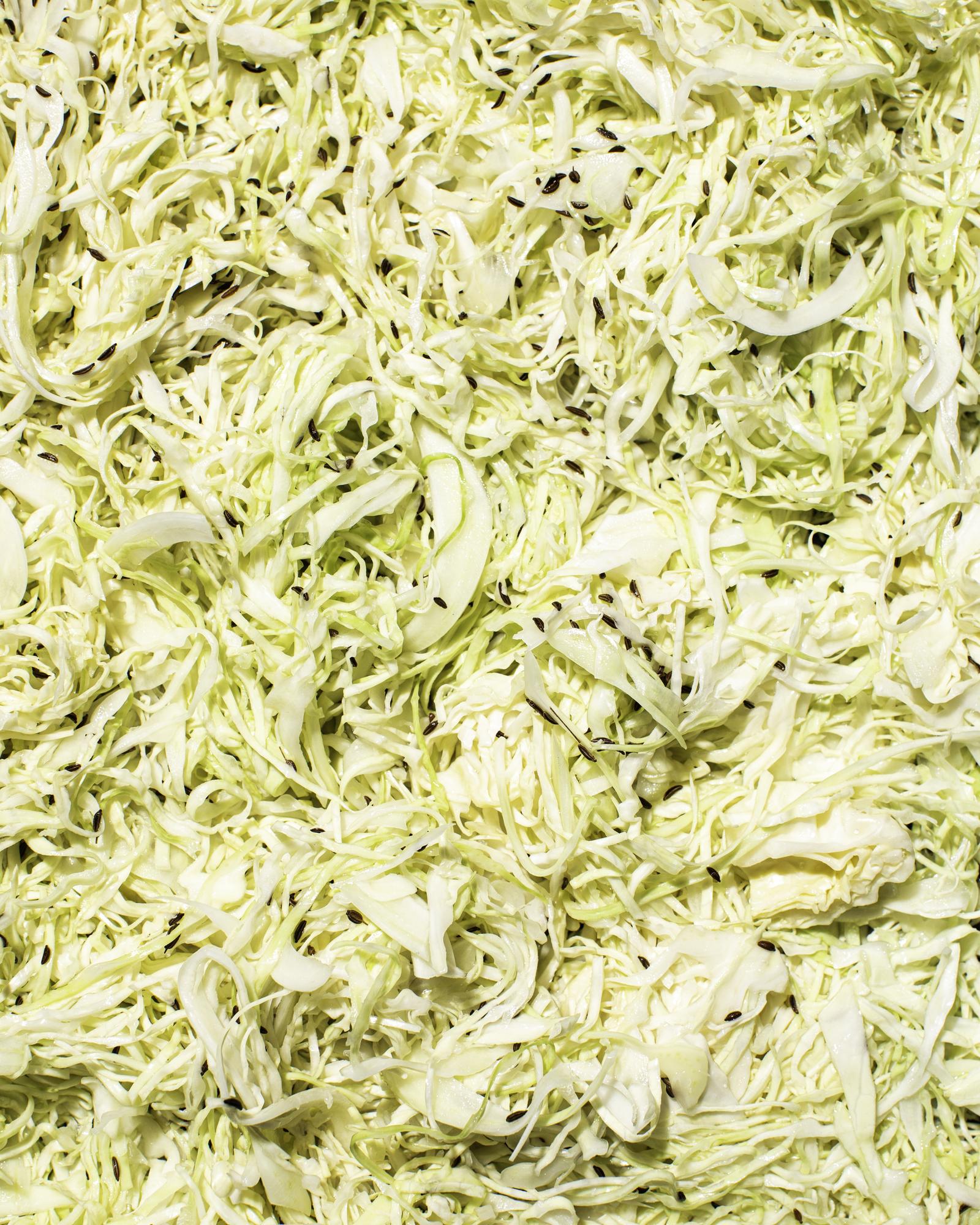 Eingelegter Kohl mit Kümmel