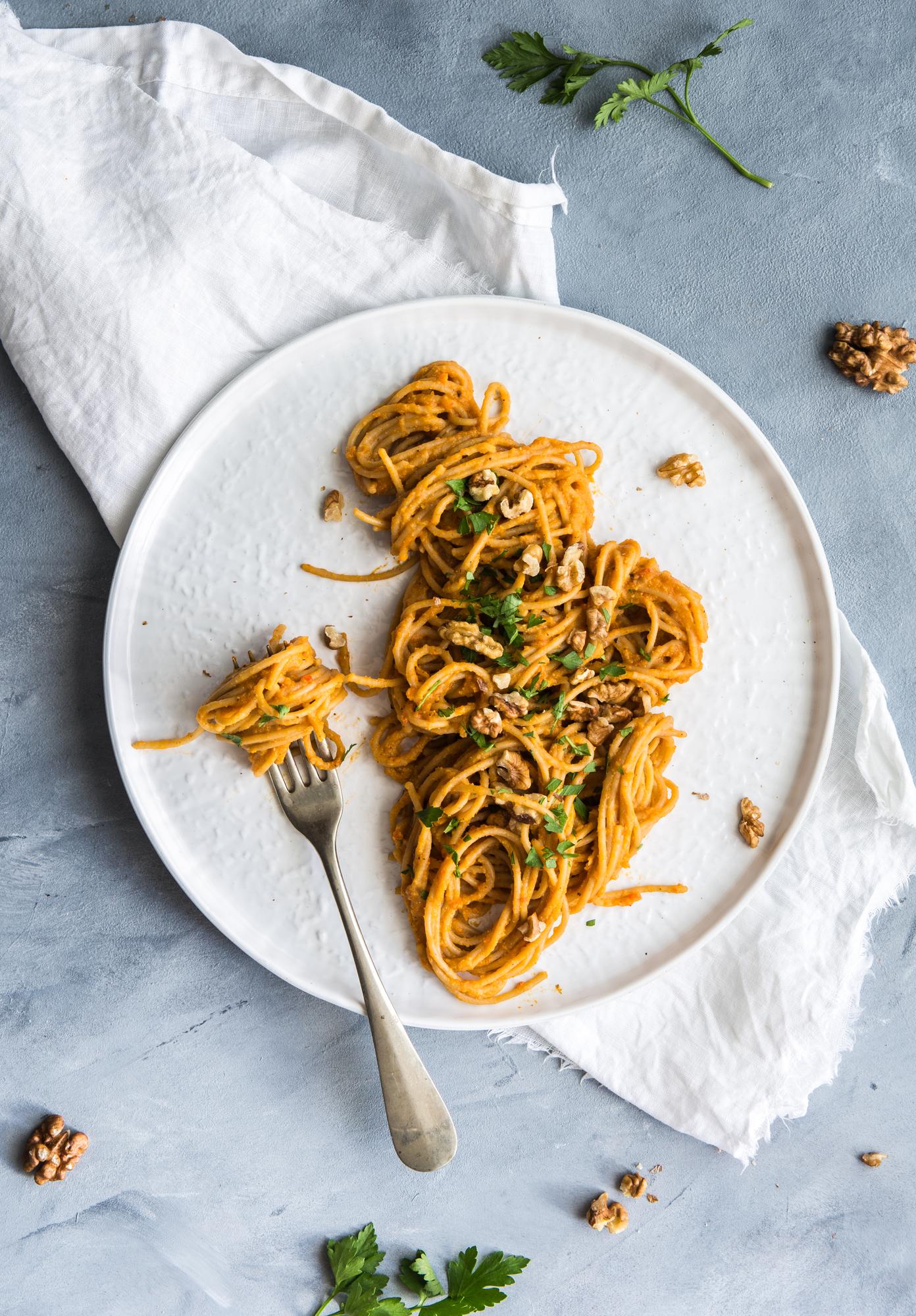 Nudeln mit Blumenkohl-Kürbis-Soße