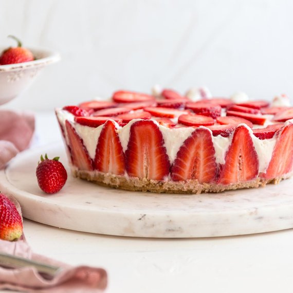 Quark-Torte mit Erdbeeren