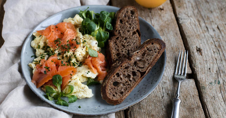 Rührei mit geräuchertem Lachs
