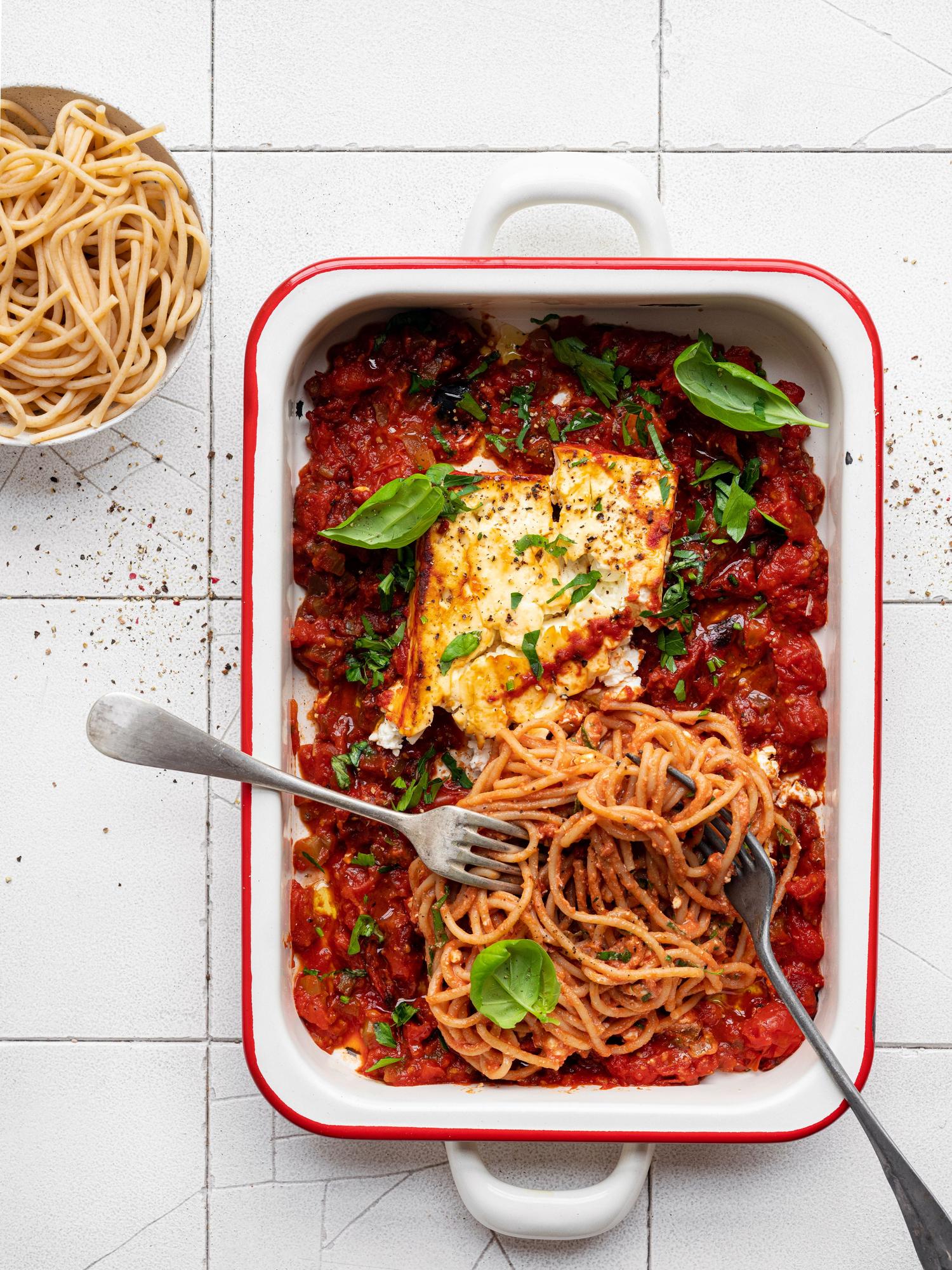Spaghetti mit Feta-Soße