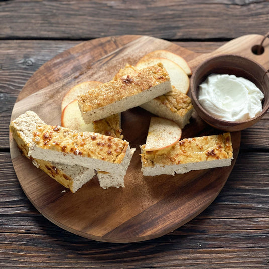 Apfelriegel mit Zimt und Protein