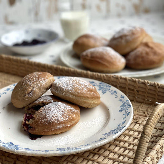 Vollkornberliner aus dem Backofen
